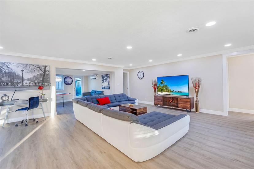 Picture of 5740 NE 19Th Ave, Fort Lauderdale FL 33308