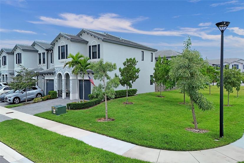 Picture of 13371 SW 287Th Ter # 13371, Homestead FL 33033
