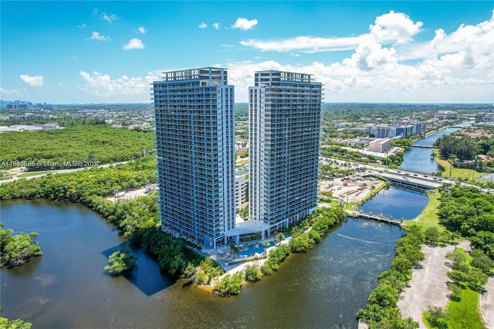 Picture of 16385 Biscayne Blvd, North Miami Beach, FL 33160