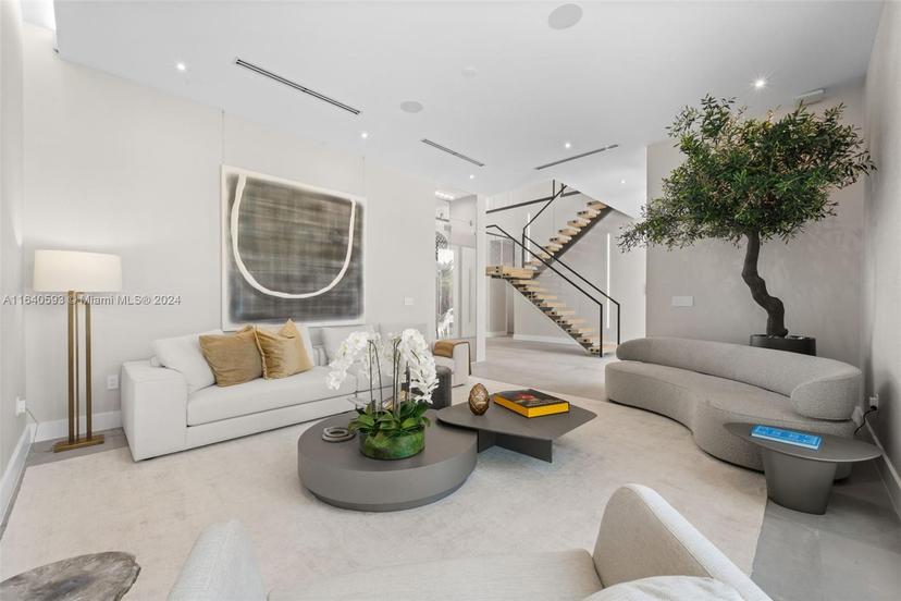 Picture of 250 190Th St, Sunny Isles Beach FL 33160