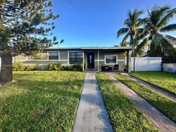 Picture of 11720 SW 187Th St, Miami, FL 33177