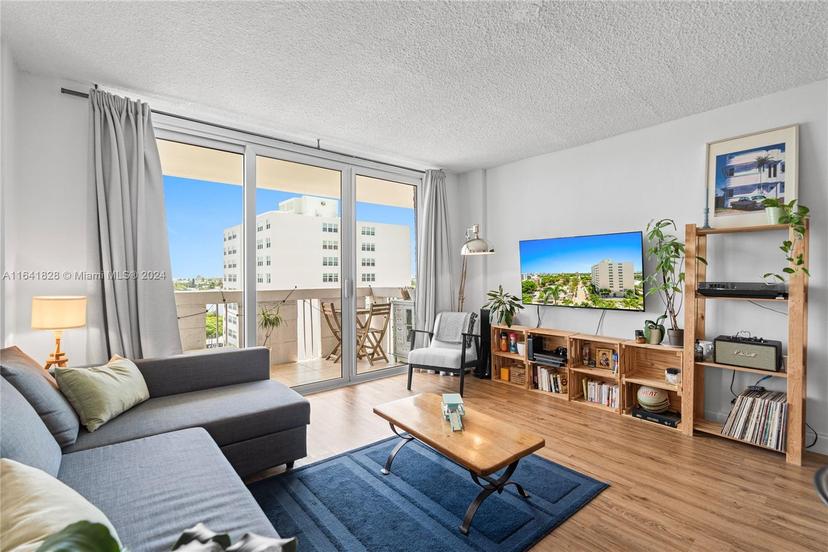 Picture of 800 West Ave # 926, Miami Beach FL 33139