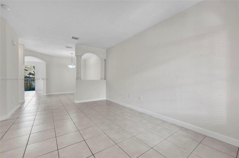 Picture of 1431 SE 25Th Ave, Homestead FL 33035