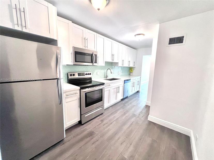 Picture of 3660 NE 166Th St # 409, North Miami Beach FL 33160