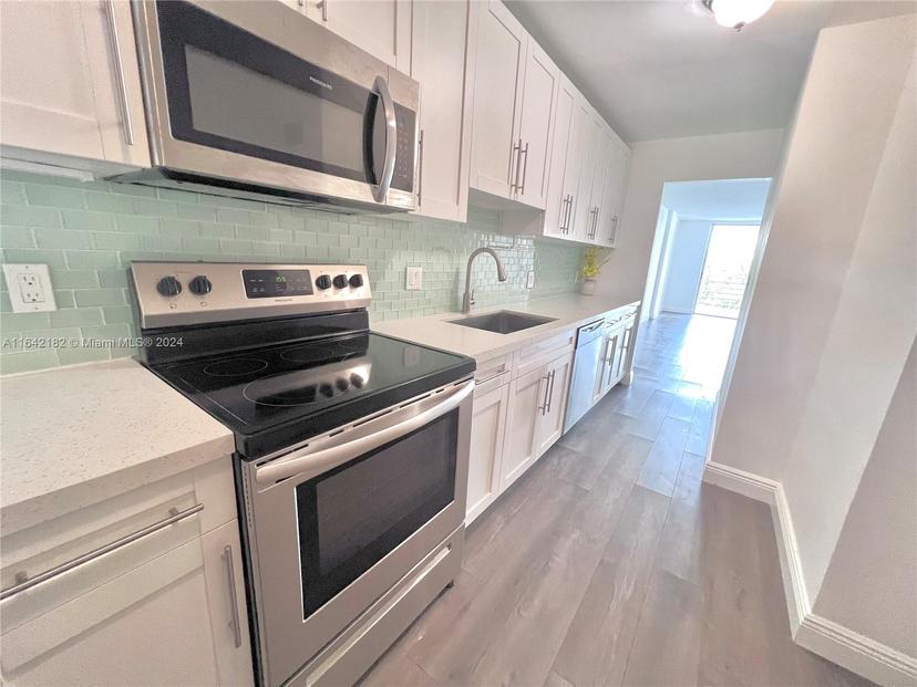 Picture of 3660 NE 166Th St # 409, North Miami Beach FL 33160