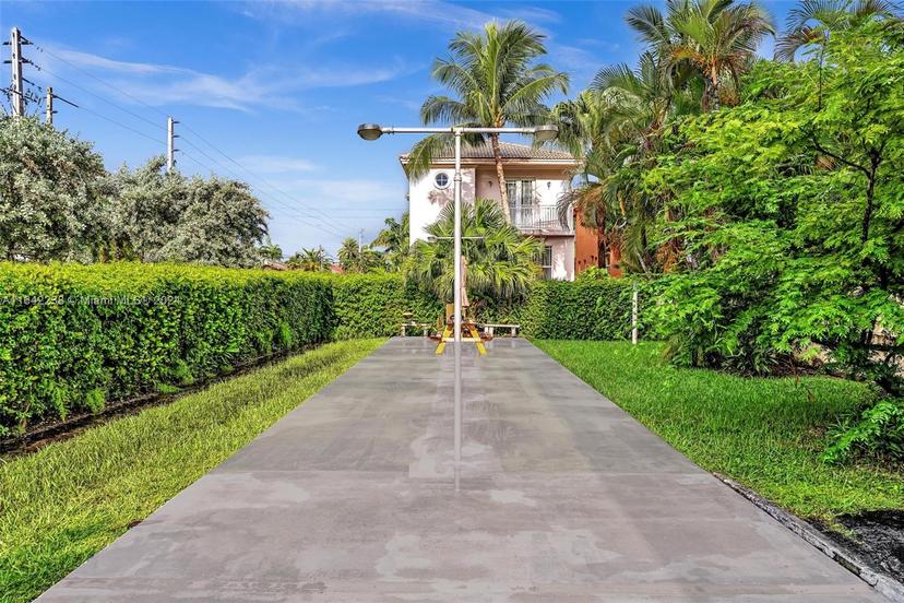 Picture of 3545 NE 167Th St # 208, North Miami Beach FL 33160