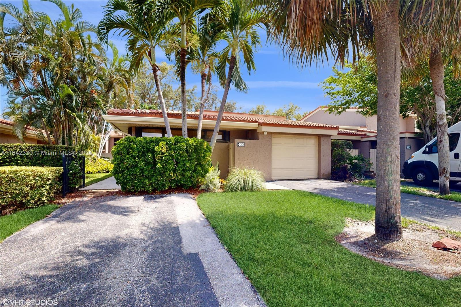 Picture of 400 Saint Andrews Rd # 56, Hollywood, FL 33021