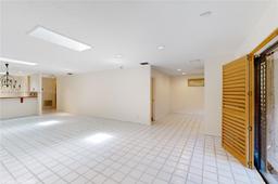 Picture of 400 Saint Andrews Rd # 56, Hollywood, FL 33021