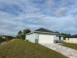 Picture of 2927 SW 19Th St Sw, Lehigh Acres, FL 33976