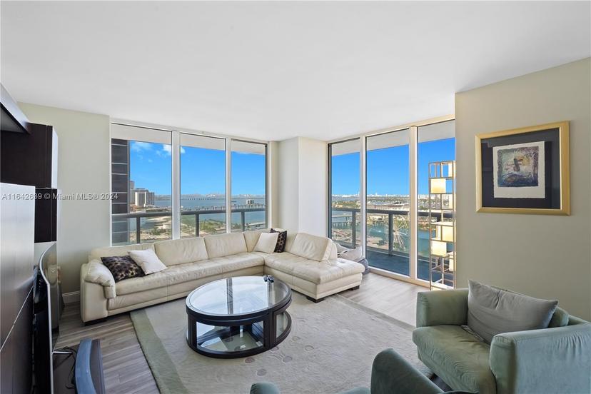 Picture of 50 Biscayne Blvd # 2802, Miami FL 33132