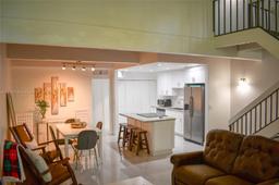 Picture of 19420 NE 26Th Ave # 123D, Miami, FL 33180