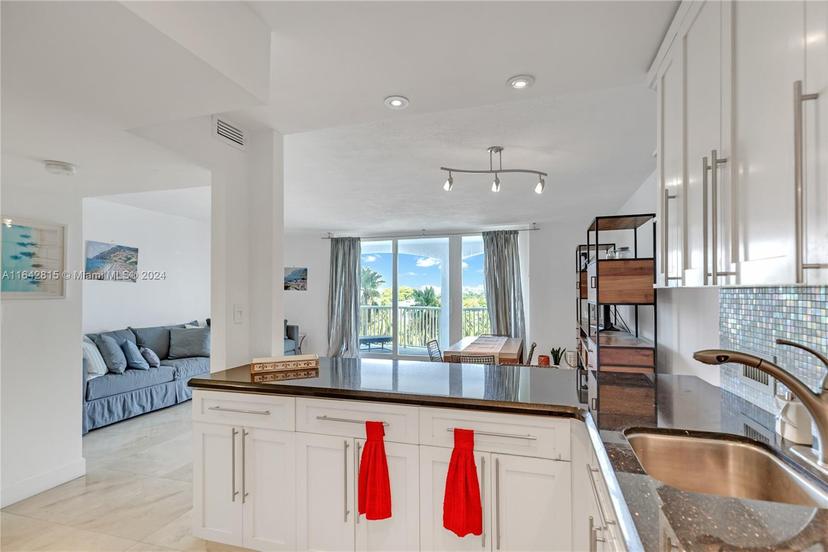 Picture of 5401 Collins Ave # 429, Miami Beach FL 33140