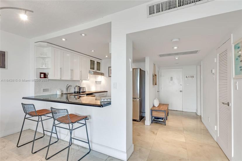 Picture of 5401 Collins Ave # 429, Miami Beach FL 33140