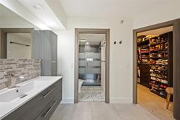 Picture of 3500 Mystic Pointe Dr # 1801, Aventura, FL 33180
