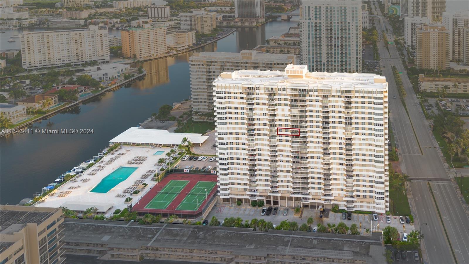 Picture of 1985 S Ocean Drive # 15G, Hallandale Beach, FL 33009