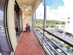 Picture of 2821 N Miami Beach Blvd # 4X, North Miami Beach, FL 33160
