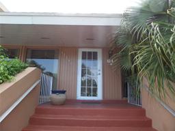 Picture of 17530 NW 68Th Ave # C4002, Hialeah, FL 33015