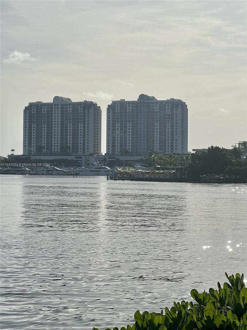 Picture of 1900 Sunset Harbour Dr # 1610, Miami Beach FL 33139
