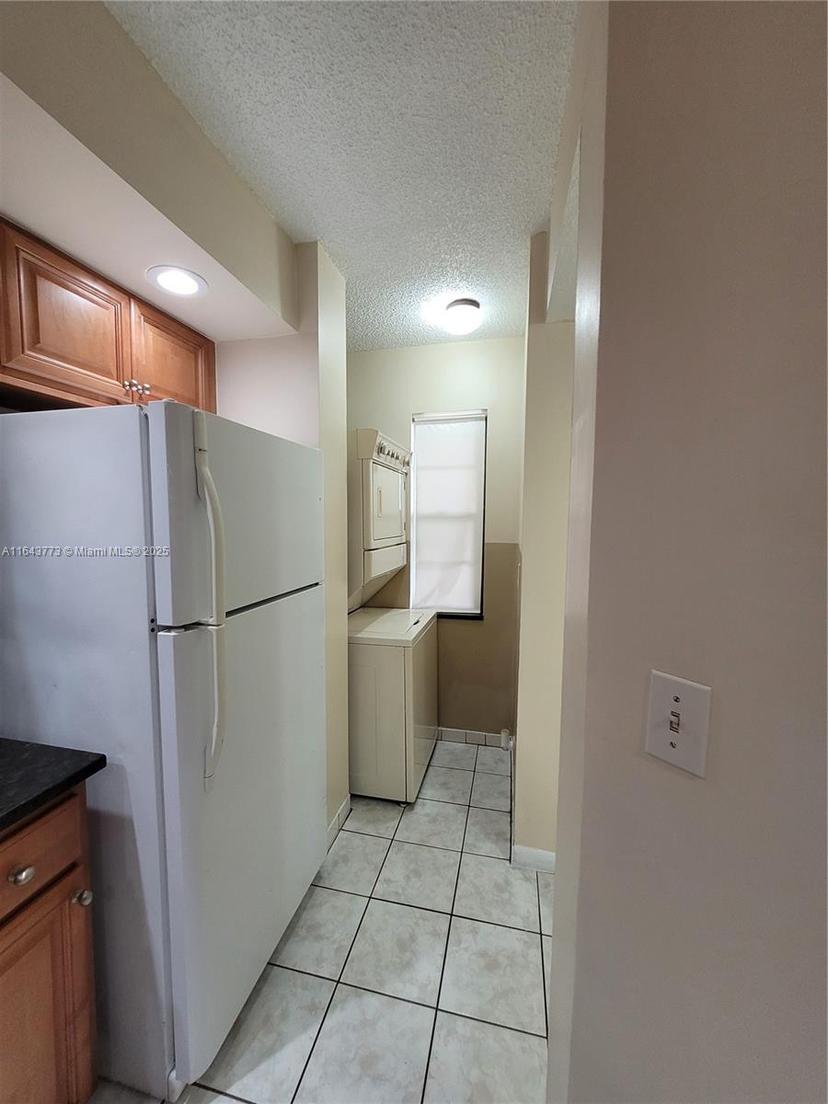 Picture of 10401 W Broward Blvd # 108, Plantation FL 33324