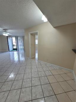 Picture of 10401 W Broward Blvd # 108, Plantation, FL 33324