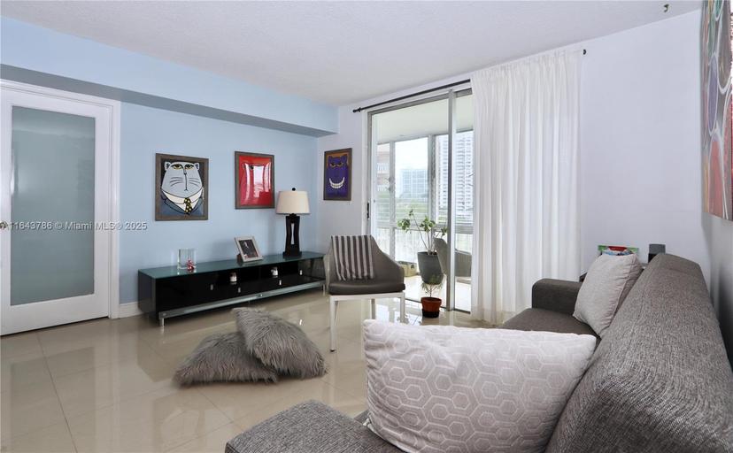 Picture of 2930 Point East Dr # E408, Aventura FL 33160