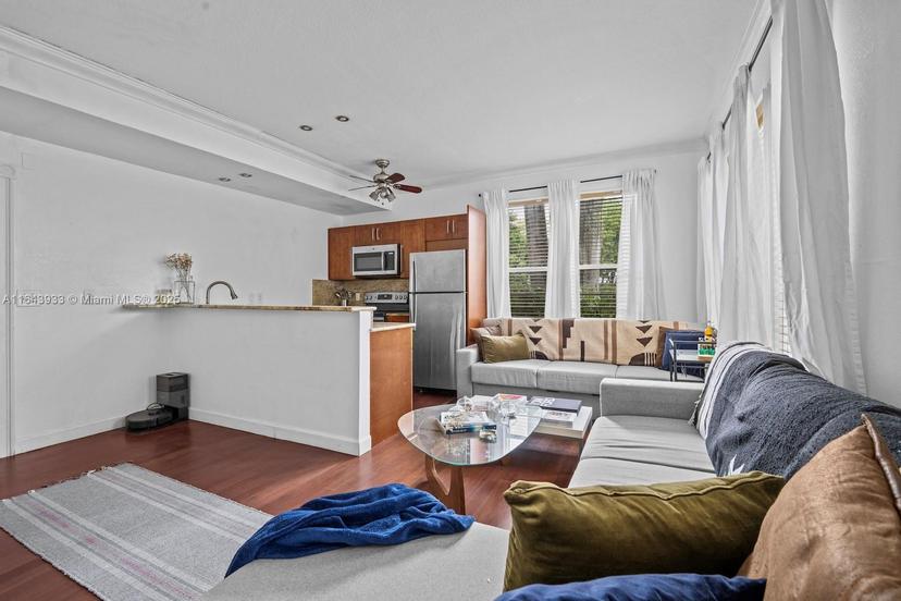 Picture of 1027 Pennsylvania Ave # 101, Miami Beach FL 33139