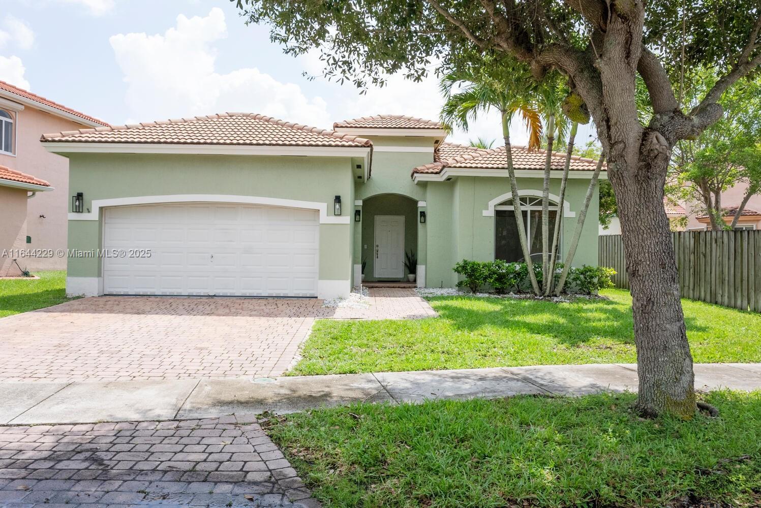 Picture of 2111 SE 14Th Cir, Homestead, FL 33035