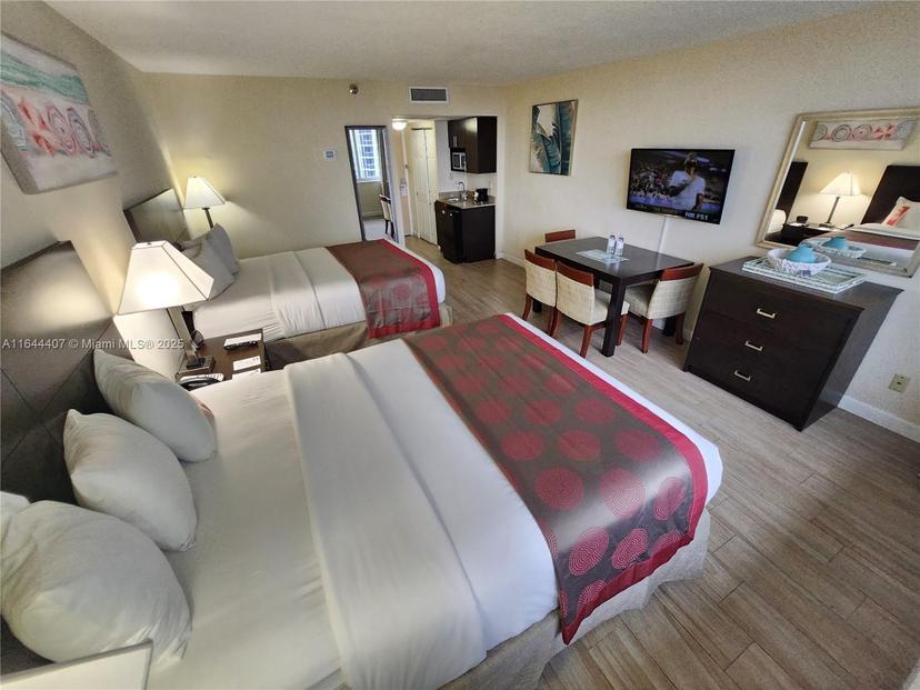 Picture of 19201 Collins Ave # 1041, Sunny Isles Beach FL 33160