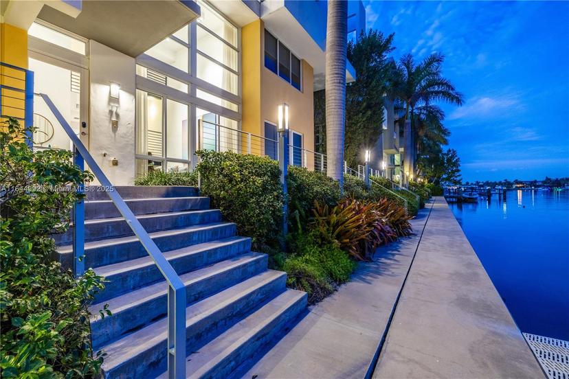 Picture of 77 N Shore Dr # 77, Miami Beach FL 33141
