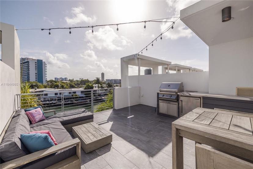 Picture of 77 N Shore Dr # 77, Miami Beach FL 33141