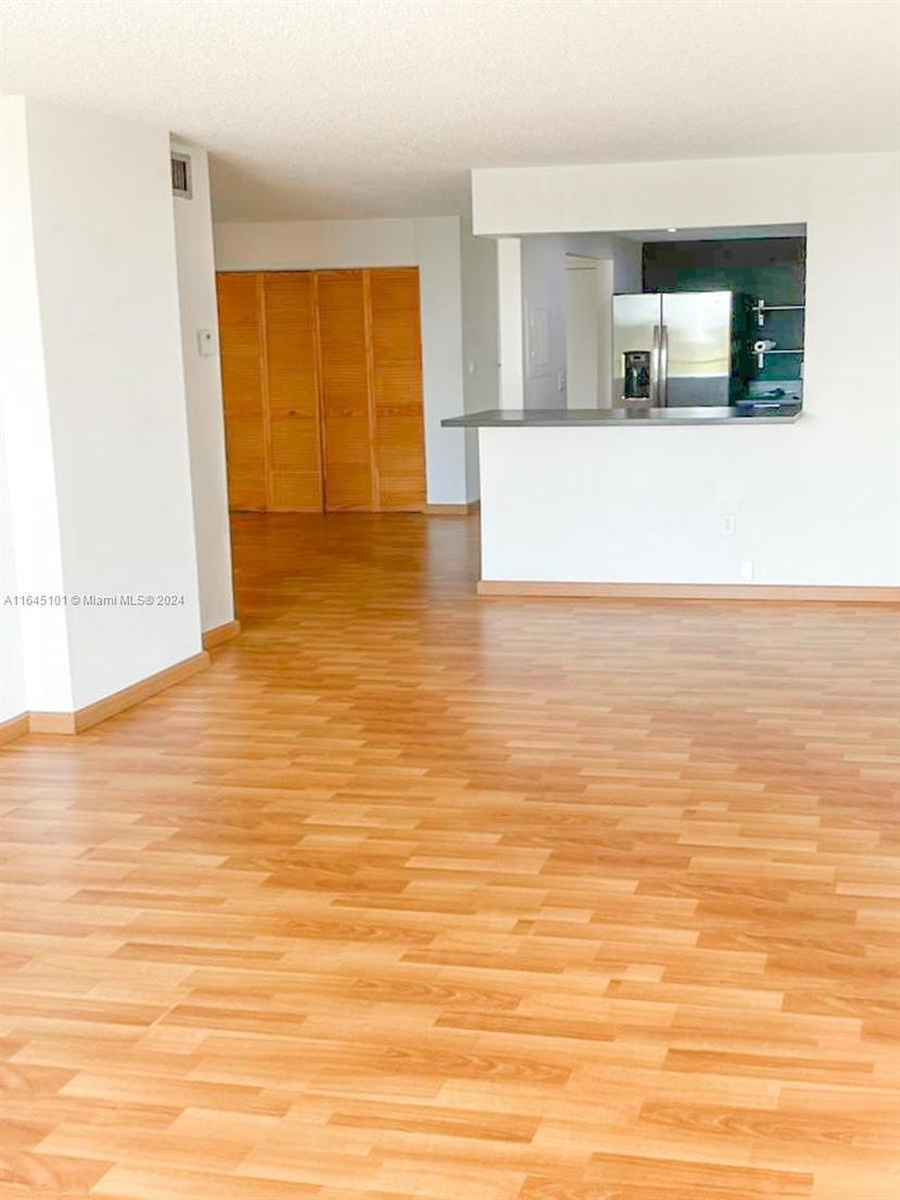 Picture of 16851 NE 23Rd Ave # 614, North Miami Beach FL 33160