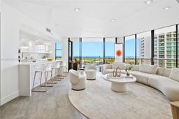 Picture of 20281 E Country Club Dr # 808, Aventura, FL 33180