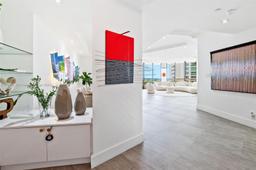 Picture of 20281 E Country Club Dr # 808, Aventura, FL 33180