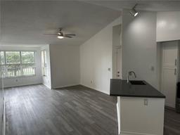 Picture of 457 Vista Isles Dr # 2122, Sunrise, FL 33325