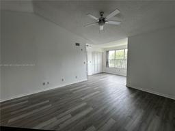 Picture of 457 Vista Isles Dr # 2122, Sunrise, FL 33325