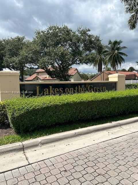 Picture of 9136 NW 192Nd Ter, Hialeah, FL 33018