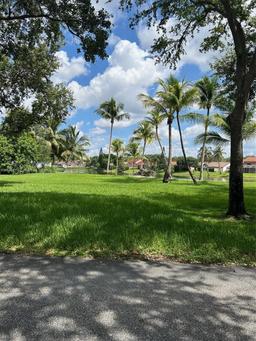 Picture of 9136 NW 192Nd Ter, Hialeah, FL 33018