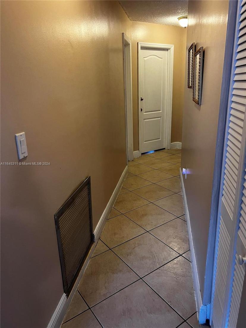 Picture of 14035 SW 103Rd Ter, Miami FL 33186