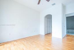 Picture of 784 SW 106Th Ave # 1902, Pembroke Pines, FL 33025