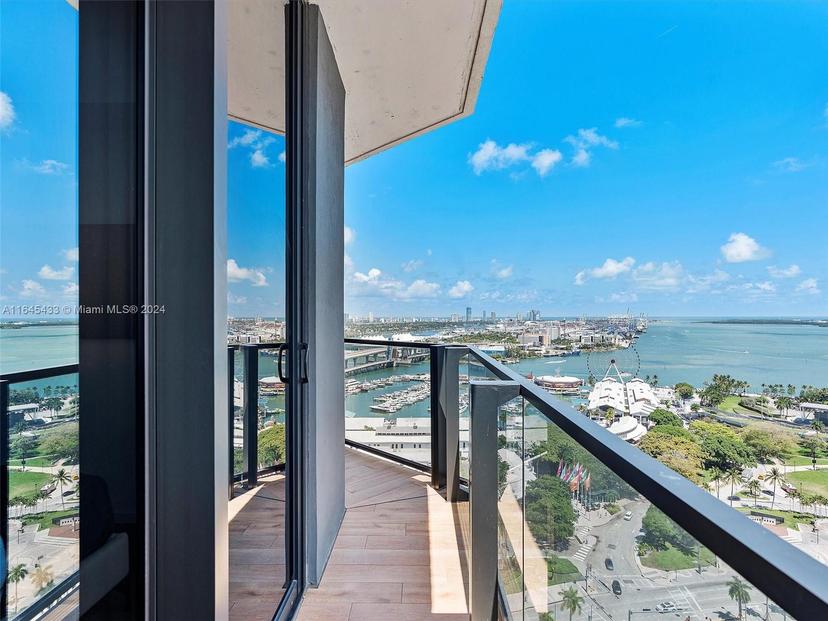 Picture of 398 NE 5Th St # 1915, Miami FL 33132