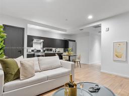 Picture of 398 NE 5Th St # 1915, Miami, FL 33132