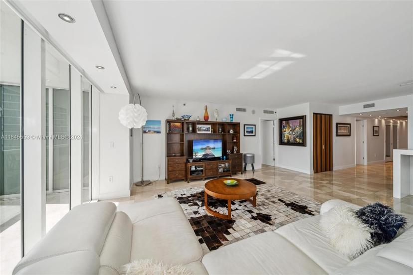 Picture of 1800 S Ocean Dr # 2401, Hallandale Beach FL 33009