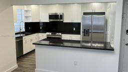 Picture of 1020 Meridian Ave # 201, Miami Beach, FL 33139