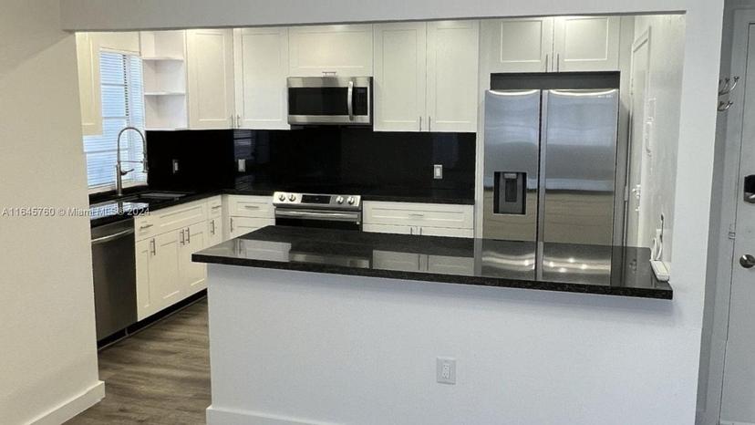 Picture of 1020 Meridian Ave # 201, Miami Beach FL 33139