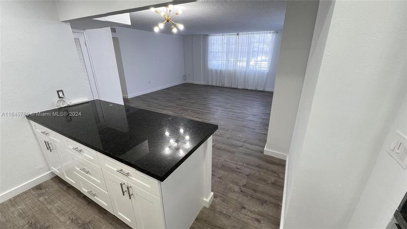 Picture of 1020 Meridian Ave # 201, Miami Beach FL 33139