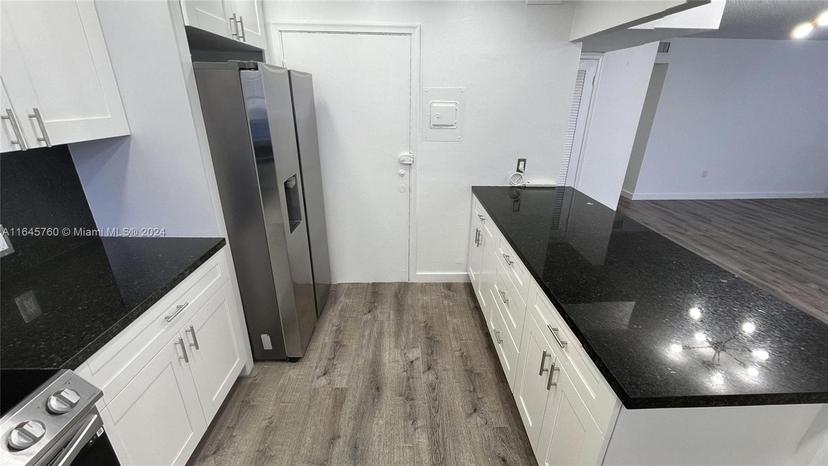 Picture of 1020 Meridian Ave # 201, Miami Beach FL 33139