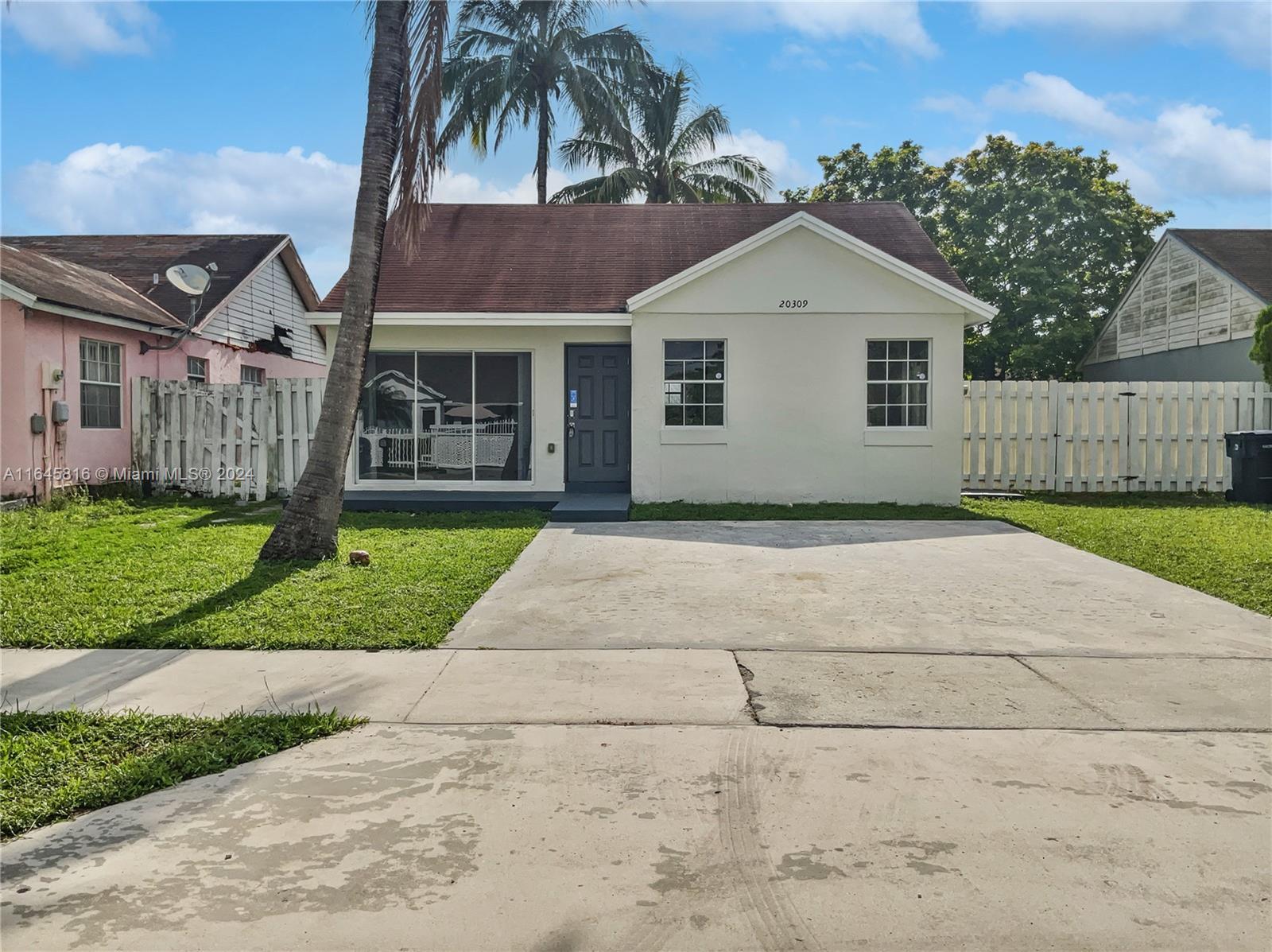 Picture of 20309 NW 36Th Ct, Miami Gardens, FL 33056