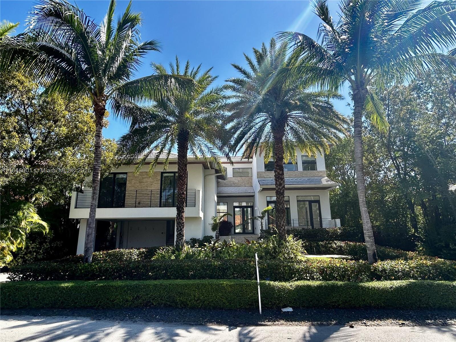 Picture of 561 Hampton Ln, Key Biscayne, FL 33149