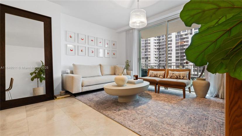 Picture of 770 Claughton Island Dr # 711, Miami FL 33131