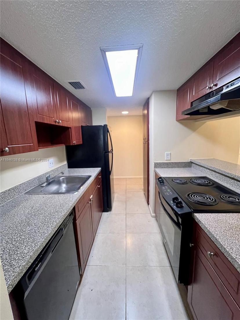 Picture of 4401 W Mcnab Rd # 11, Pompano Beach FL 33069